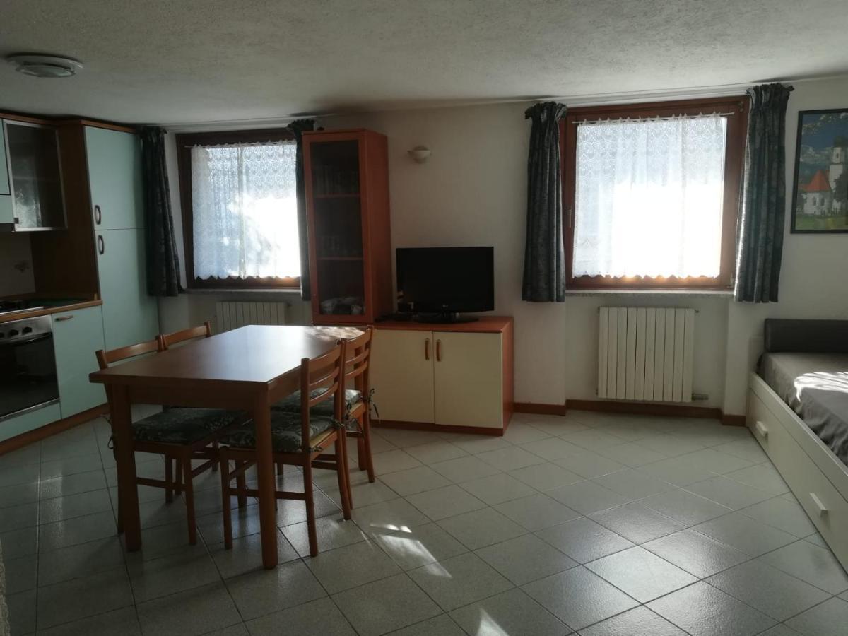 Appartamento Con Vista Chez Mary Roisan 外观 照片